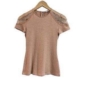 Alice + Olivia‎ Women's XS Short Sleeve Lace Top Beige Crew Neck Chic Feminine